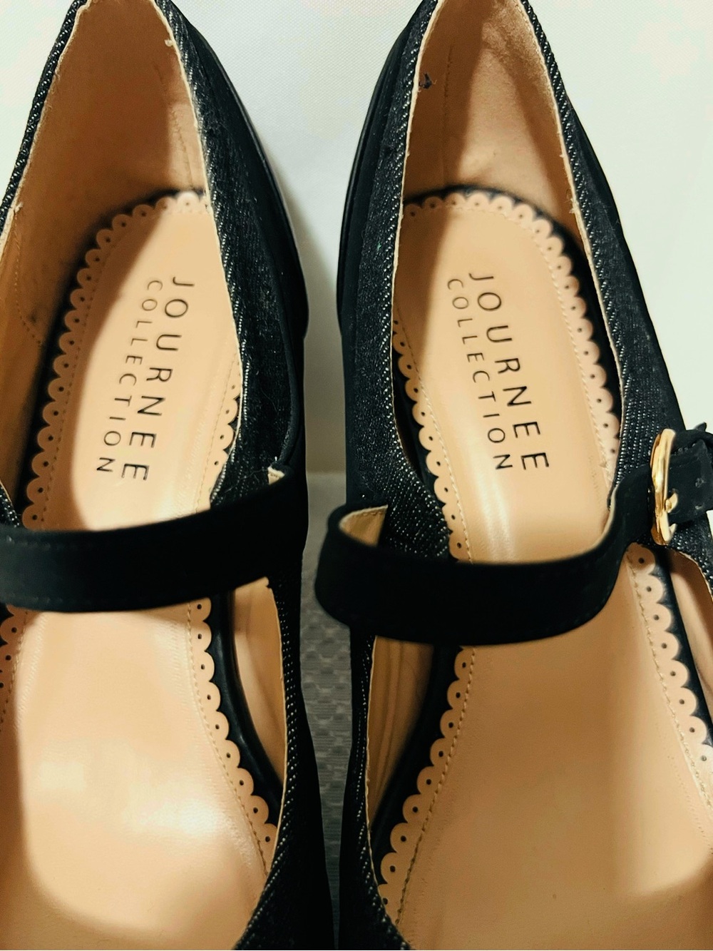 Women’s Journee Collection Black Mary Jane Block Heels Size 9 1/2 - Picture 4 of 8